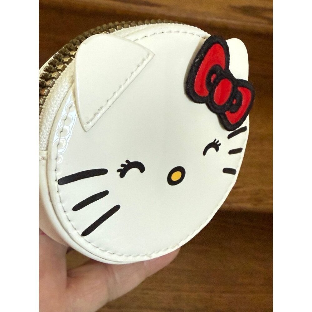 NWOT - Hello Kitty Coin Pouch - Picture 8 of 11